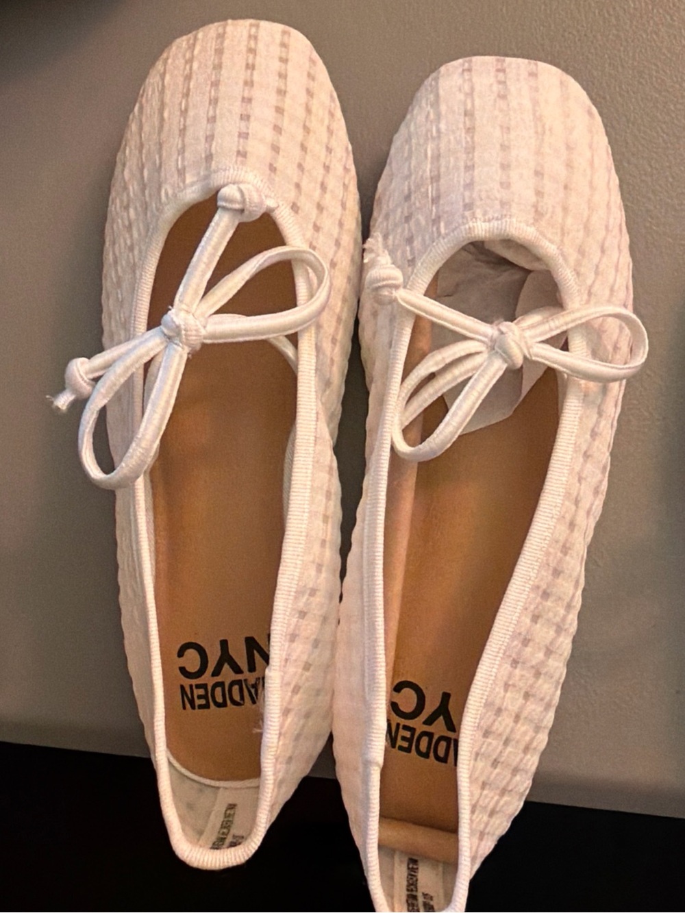 NWOT Girls Size 1 Mesh Flats White Madden New York City NYC